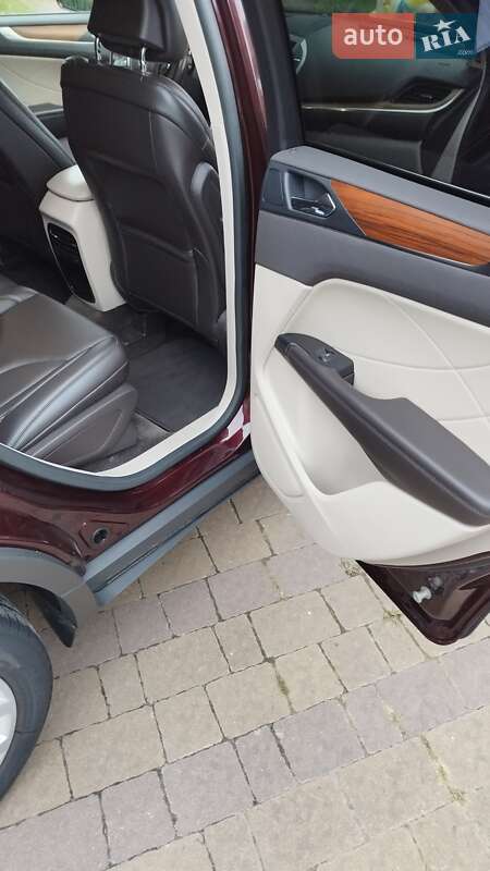 Внедорожник / Кроссовер Lincoln MKC 2016 в Львове