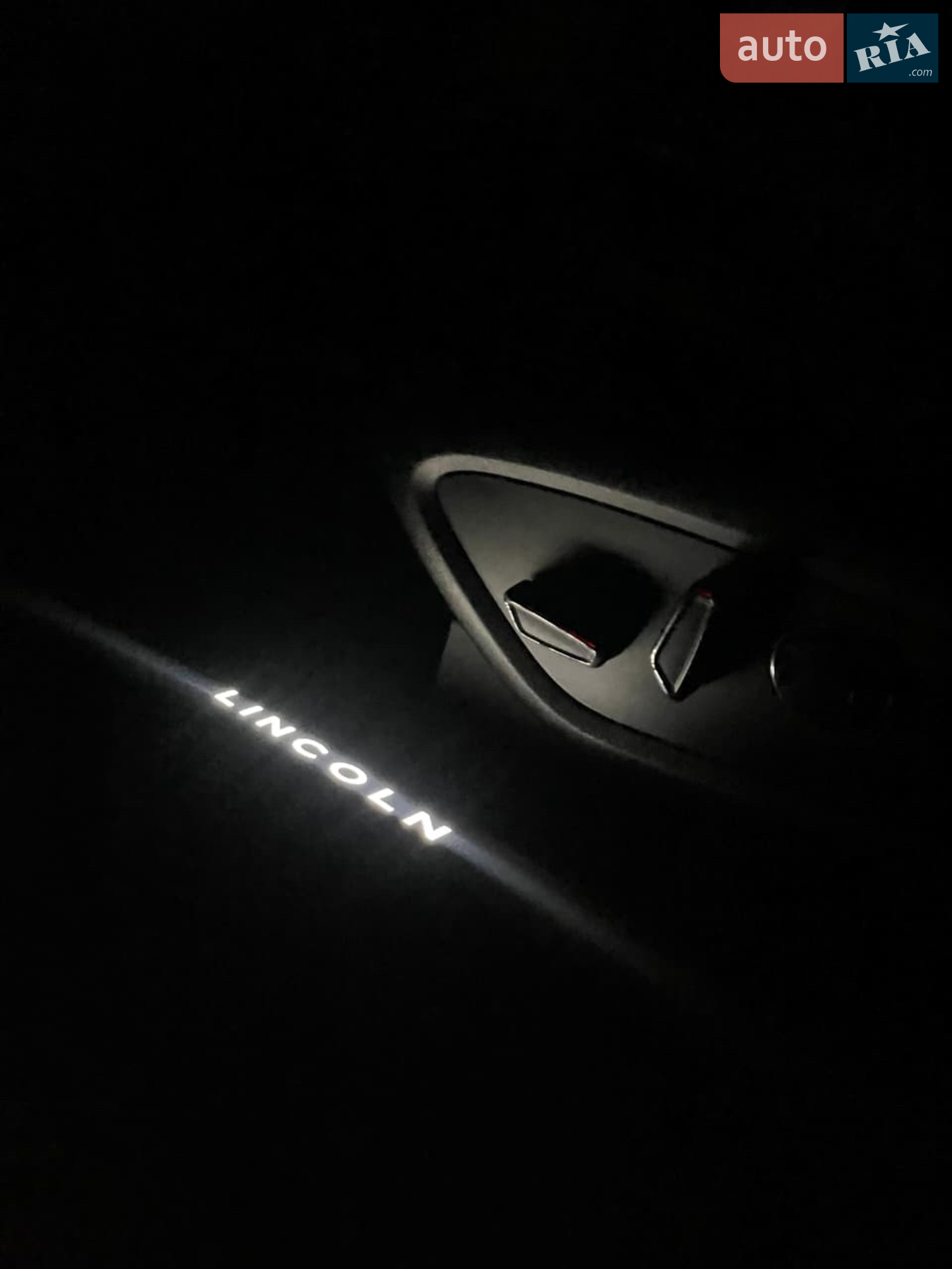 2016 Lincoln MKC - мініатюра 38