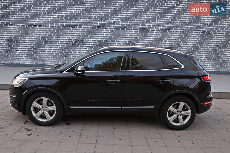 Позашляховик / Кросовер Lincoln MKC 2017 в Кременчуці