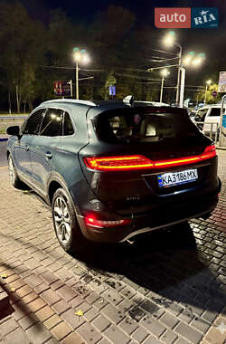 Внедорожник / Кроссовер Lincoln MKC 2018 в 