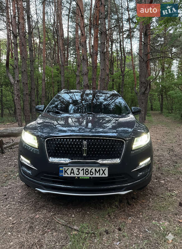Внедорожник / Кроссовер Lincoln MKC 2018 в 