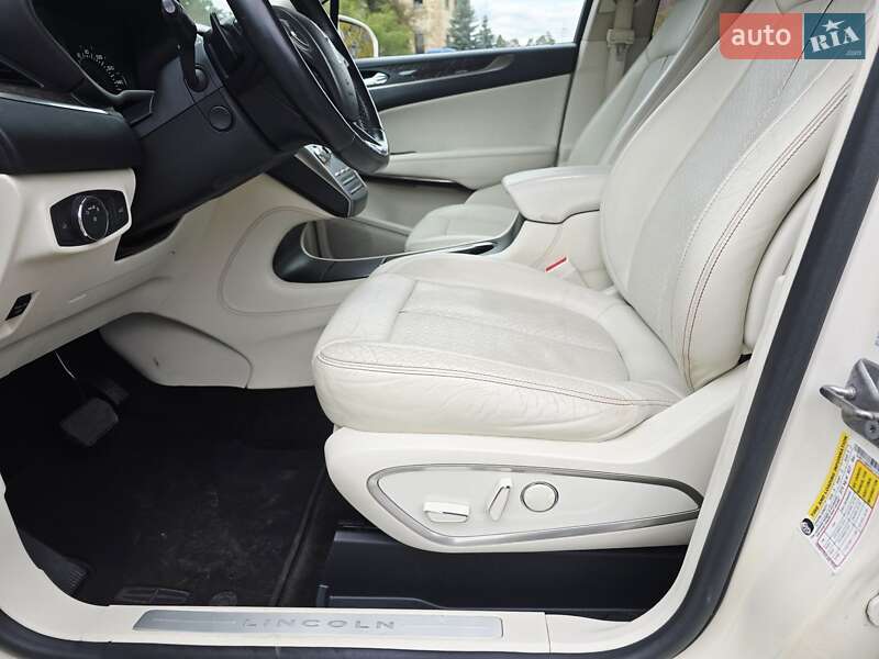 Позашляховик / Кросовер Lincoln MKC 2014 в Києві