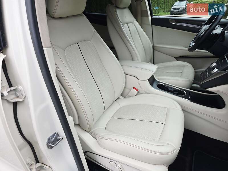 Позашляховик / Кросовер Lincoln MKC 2014 в Києві