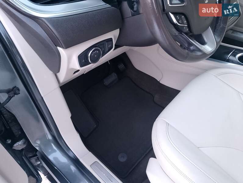 Внедорожник / Кроссовер Lincoln MKC 2019 в Тернополе