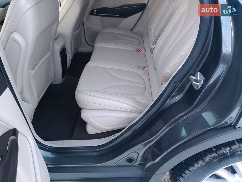 Внедорожник / Кроссовер Lincoln MKC 2019 в Тернополе