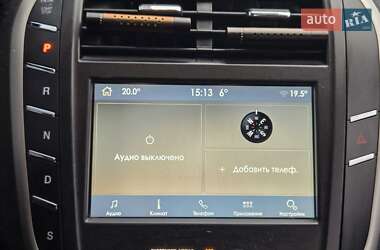 Внедорожник / Кроссовер Lincoln MKC 2015 в 