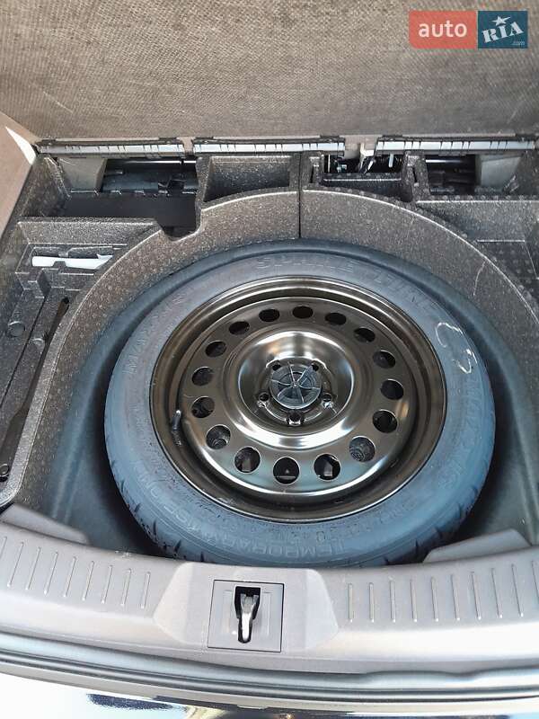 Позашляховик / Кросовер Lincoln MKC 2018 в Києві фото 16 Позашляховик / Кросовер Lincoln MKC 2018 в Києві