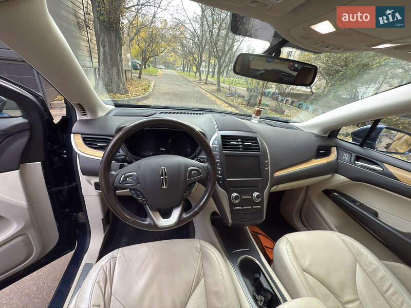 Позашляховик / Кросовер Lincoln MKC 2015 в Одесі