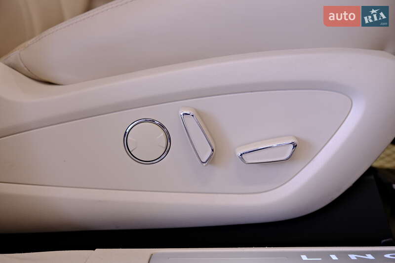 Позашляховик / Кросовер Lincoln MKC 2014 в Одесі