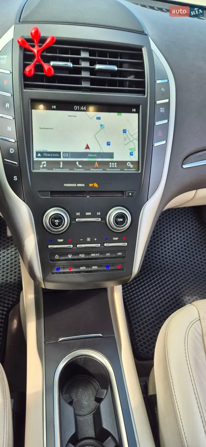 2017 Lincoln MKC - мініатюра 11
