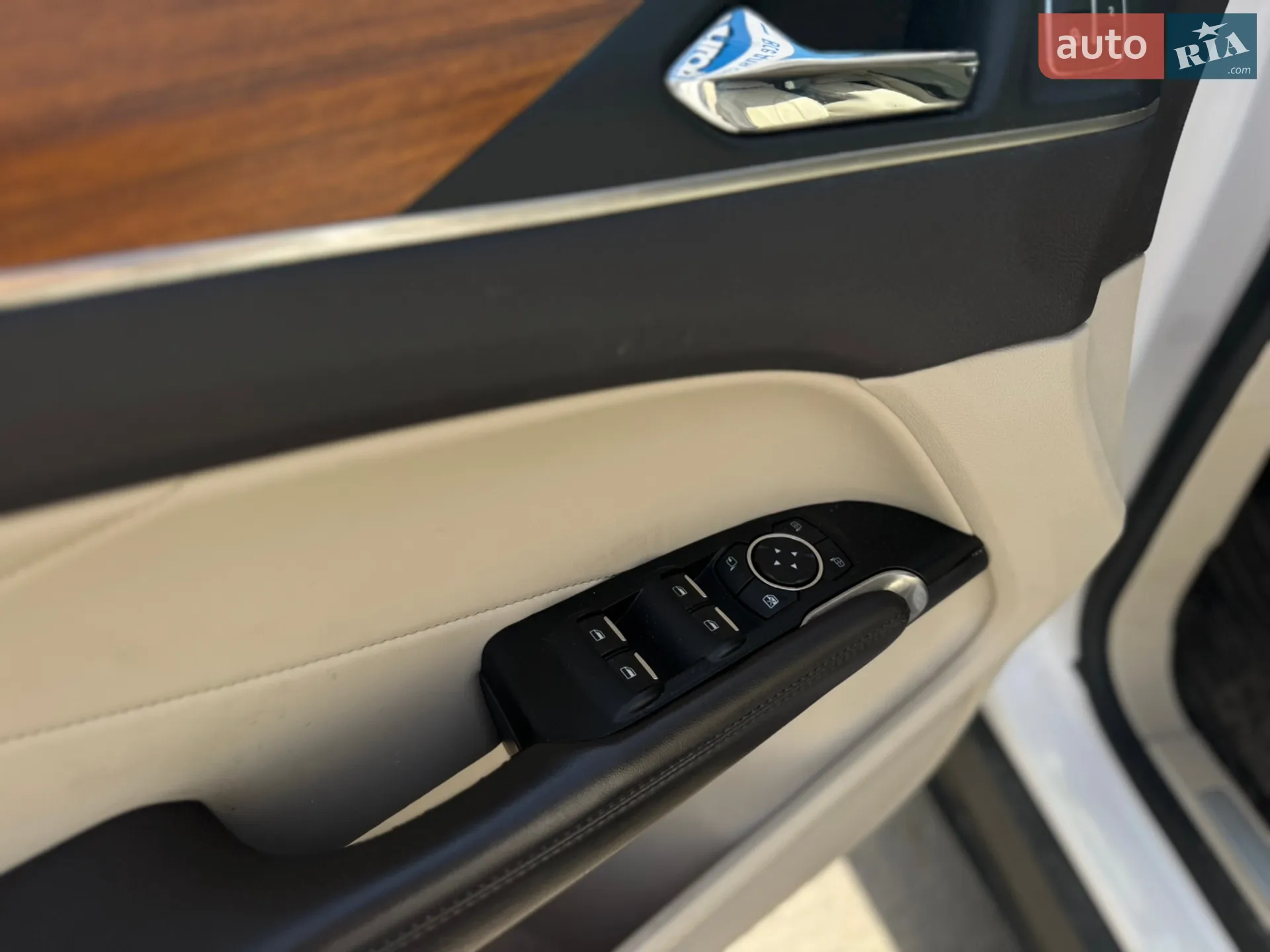 2019 Lincoln MKC - мініатюра 17
