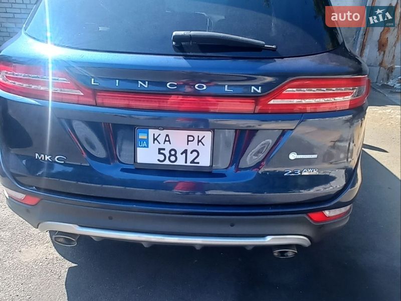 Позашляховик / Кросовер Lincoln MKC 2015 в Києві