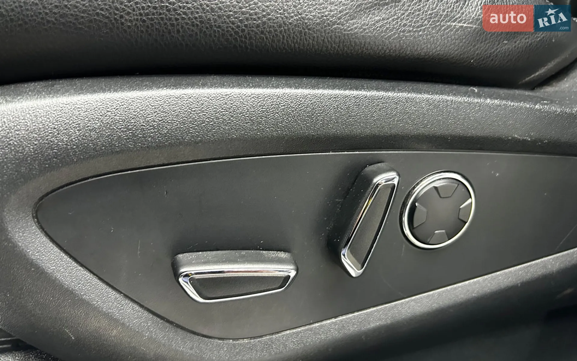 2018 Lincoln MKC - мініатюра 19