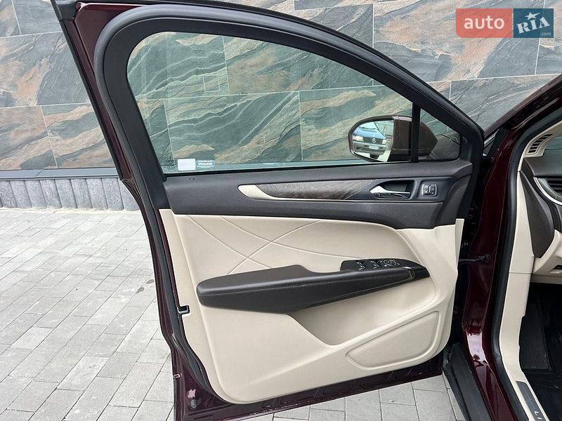 Внедорожник / Кроссовер Lincoln MKC 2018 в Ужгороде