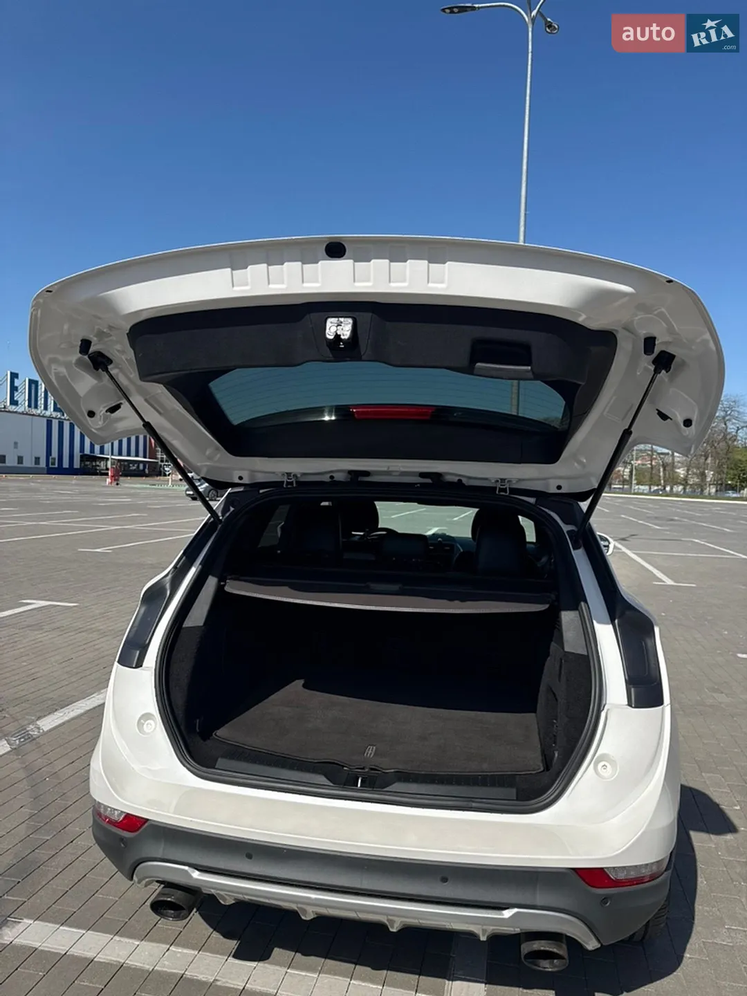 2015 Lincoln MKC - мініатюра 28