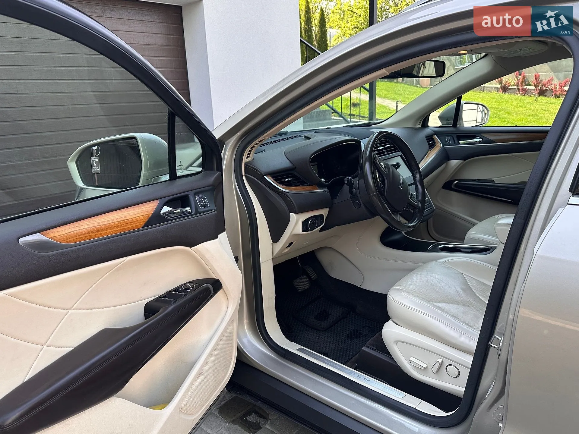 2014 Lincoln MKC - мініатюра 20