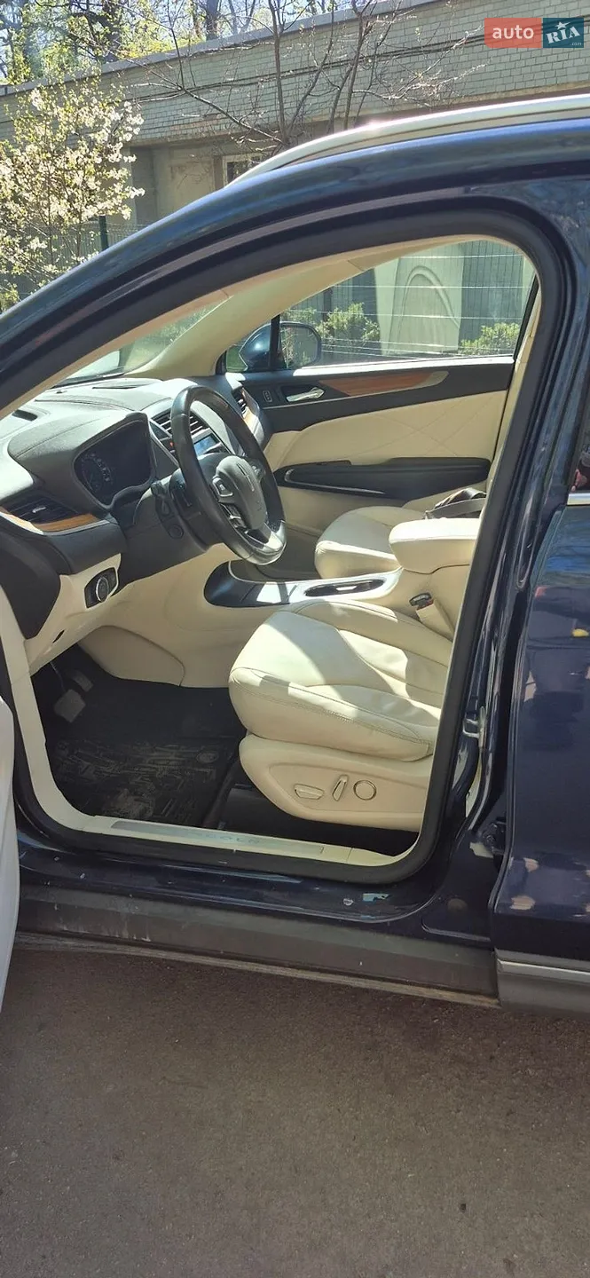 2015 Lincoln MKC - мініатюра 2