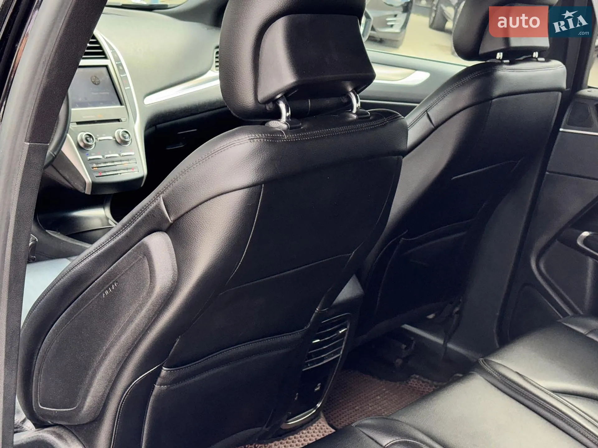 2019 Lincoln MKC - мініатюра 38