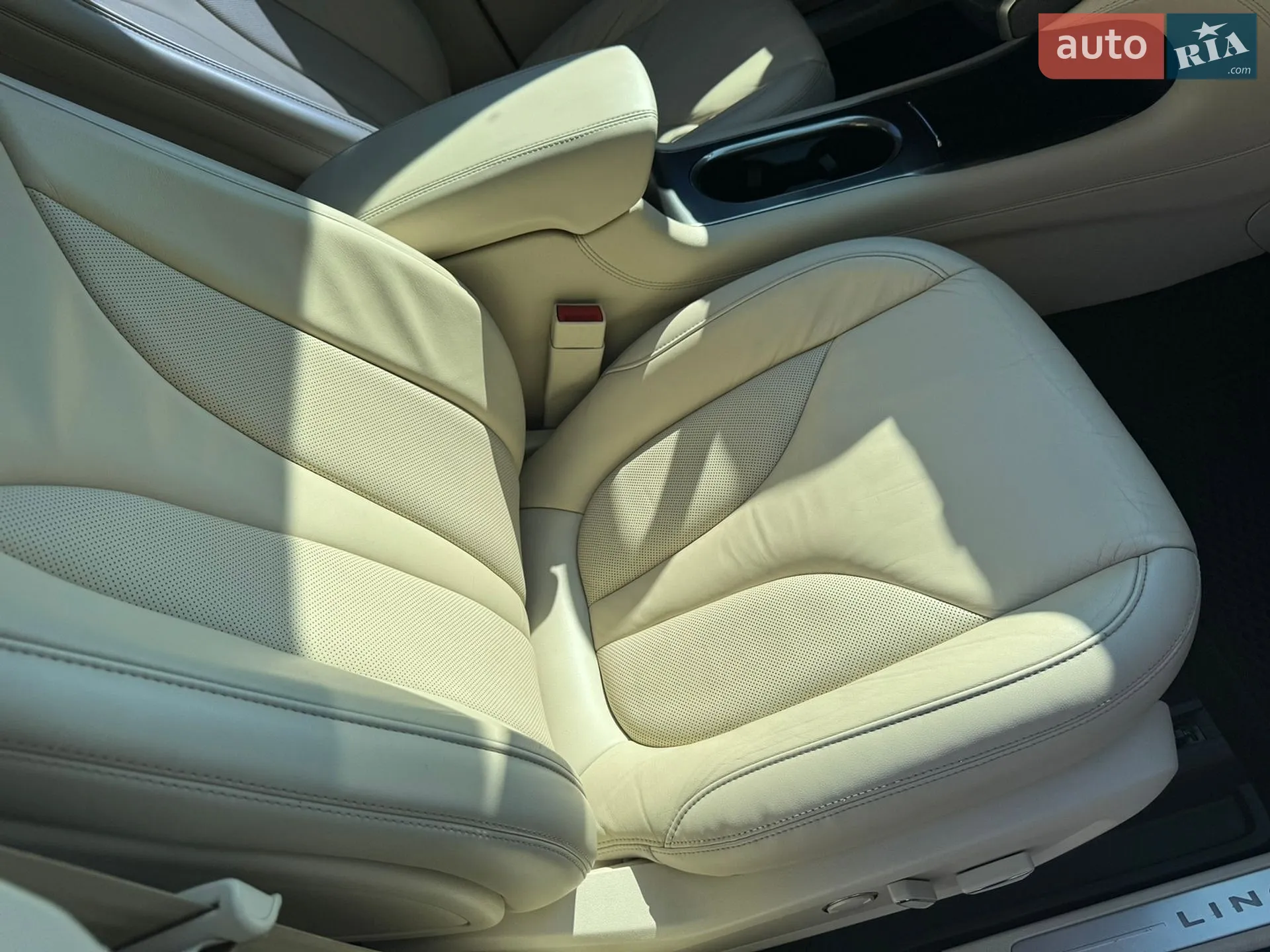 2016 Lincoln MKC - мініатюра 26