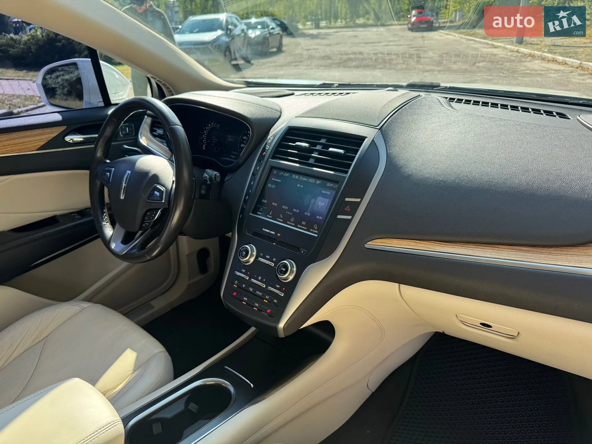 2016 Lincoln MKC - мініатюра 27