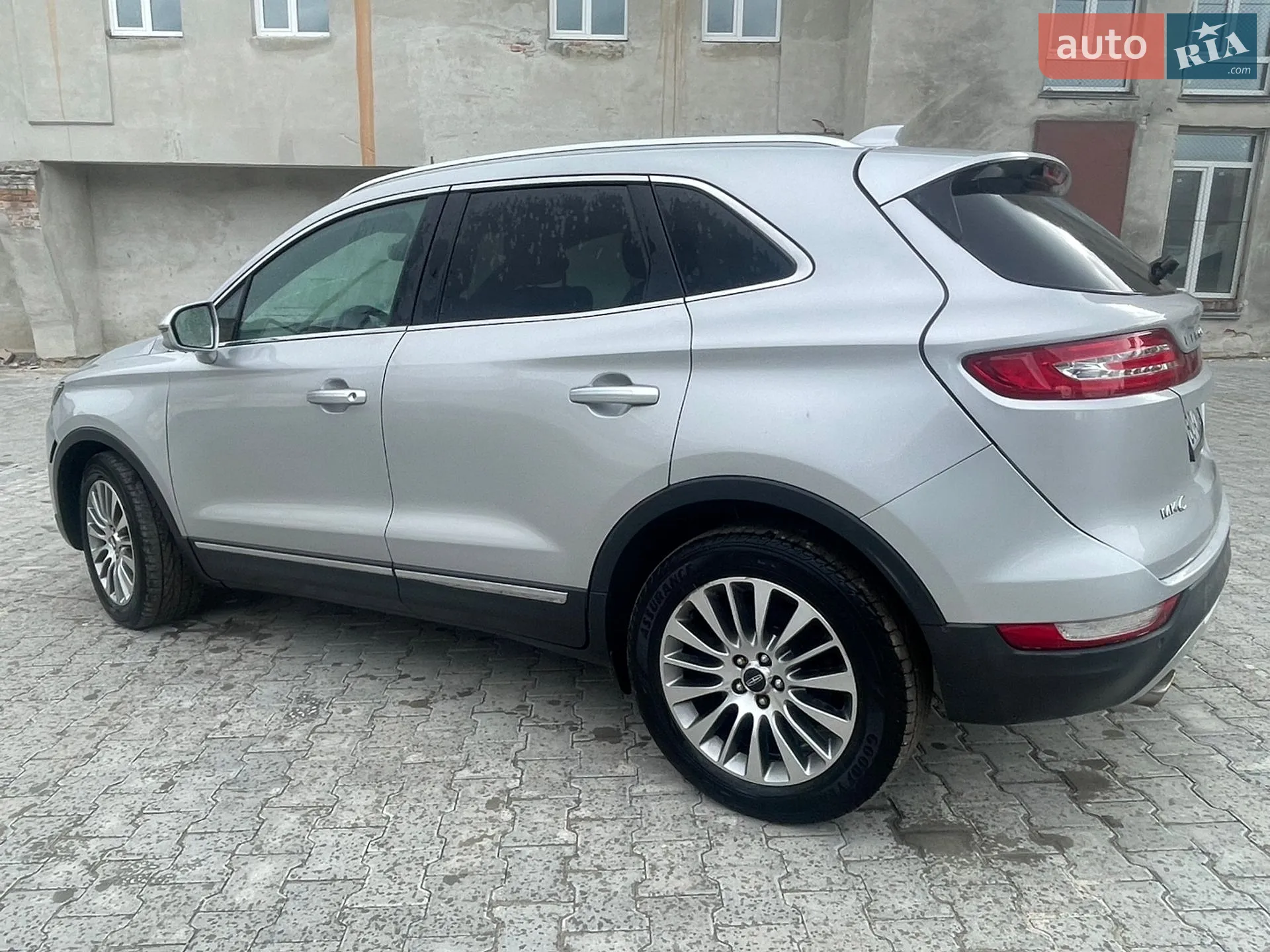 2016 Lincoln MKC - мініатюра 3