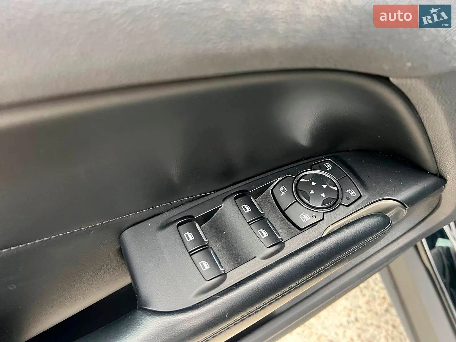 2016 Lincoln MKC - мініатюра 19