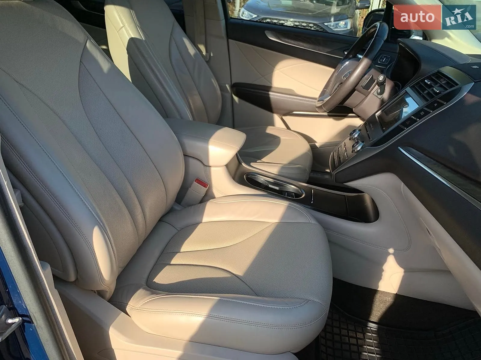 2018 Lincoln MKC - мініатюра 41