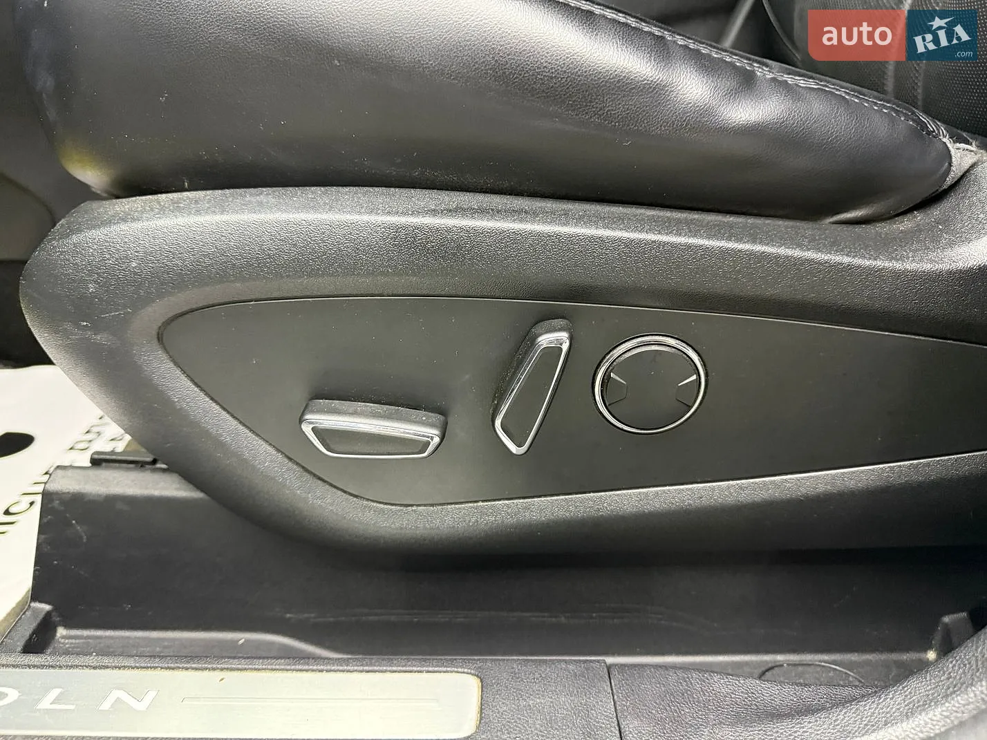 2014 Lincoln MKC - мініатюра 14