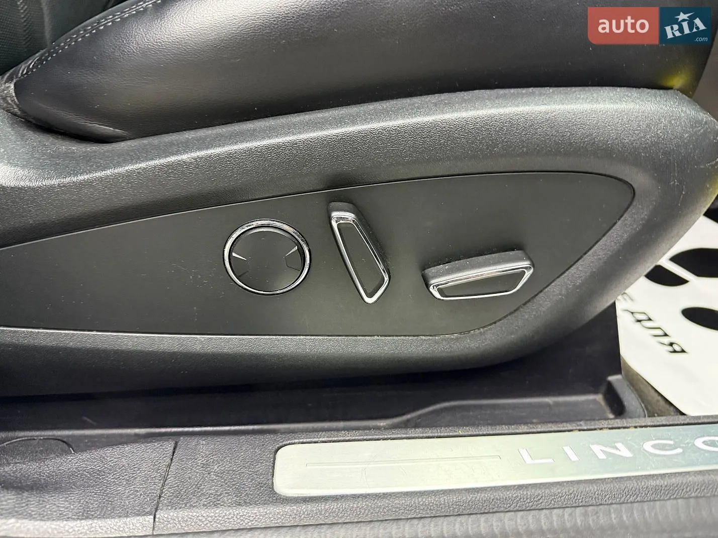 2014 Lincoln MKC - мініатюра 29