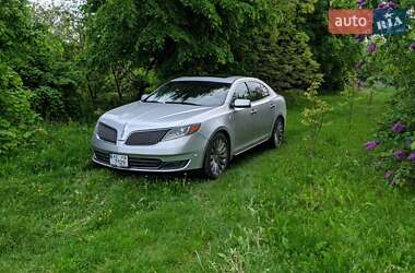 Lincoln MKS 2013