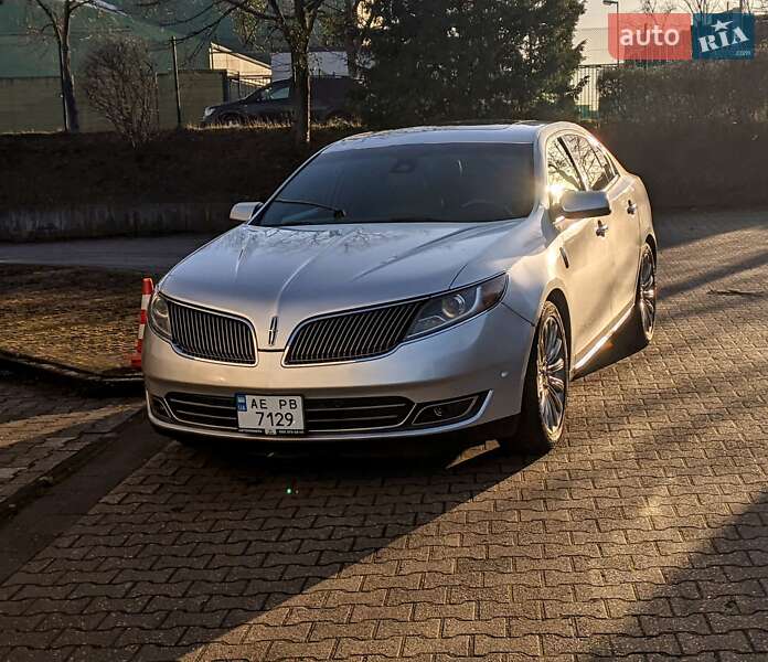 Седан Lincoln MKS 2013 в Хмельнике
