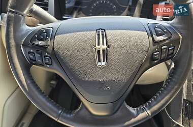 Седан Lincoln MKS 2015 в 