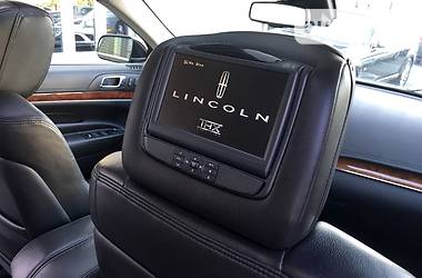 Минивэн Lincoln MKT 2010 в 