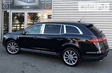 Минивэн Lincoln MKT 2010 в 