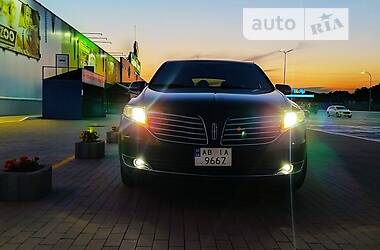 Внедорожник / Кроссовер Lincoln MKT 2017 в Виннице