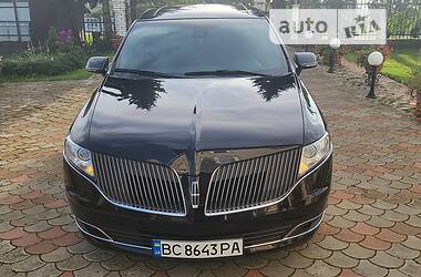 Минивэн Lincoln MKT 2016 в 