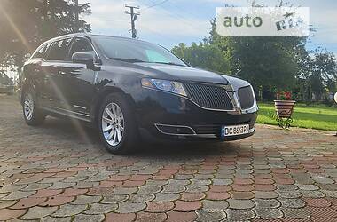 Минивэн Lincoln MKT 2016 в 