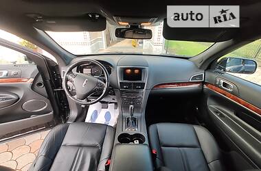 Минивэн Lincoln MKT 2016 в 