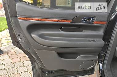 Минивэн Lincoln MKT 2016 в 