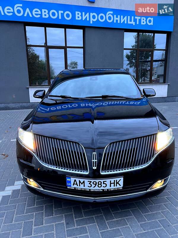 Внедорожник / Кроссовер Lincoln MKT 2016 в Житомире