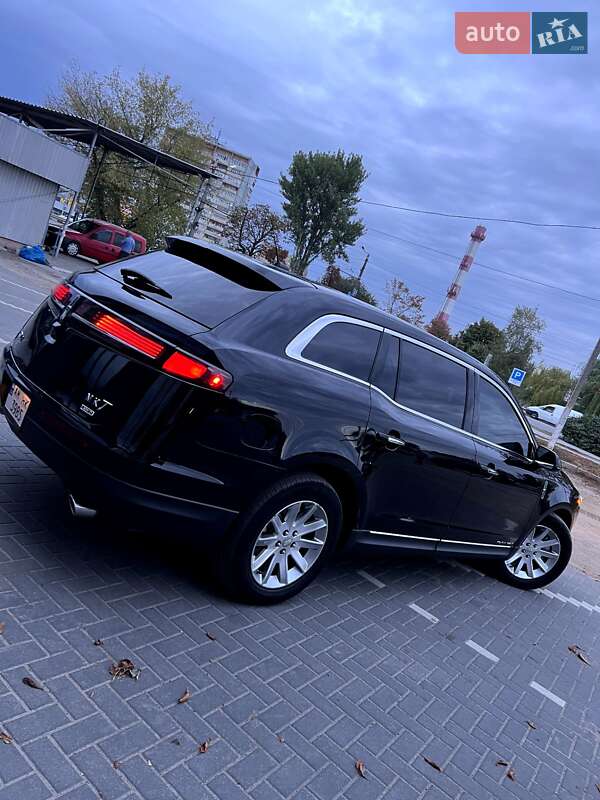 Внедорожник / Кроссовер Lincoln MKT 2016 в Житомире