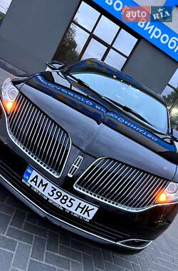 Внедорожник / Кроссовер Lincoln MKT 2016 в Житомире