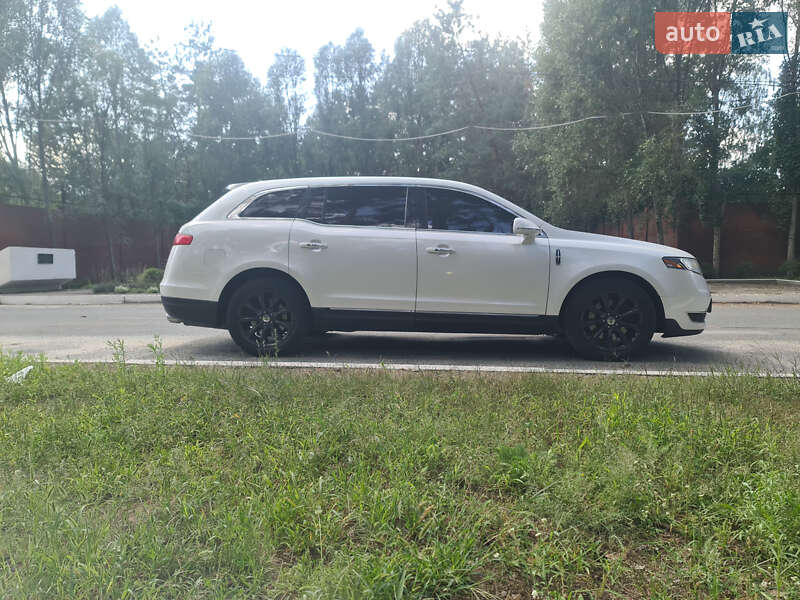 Внедорожник / Кроссовер Lincoln MKT 2012 в Киеве