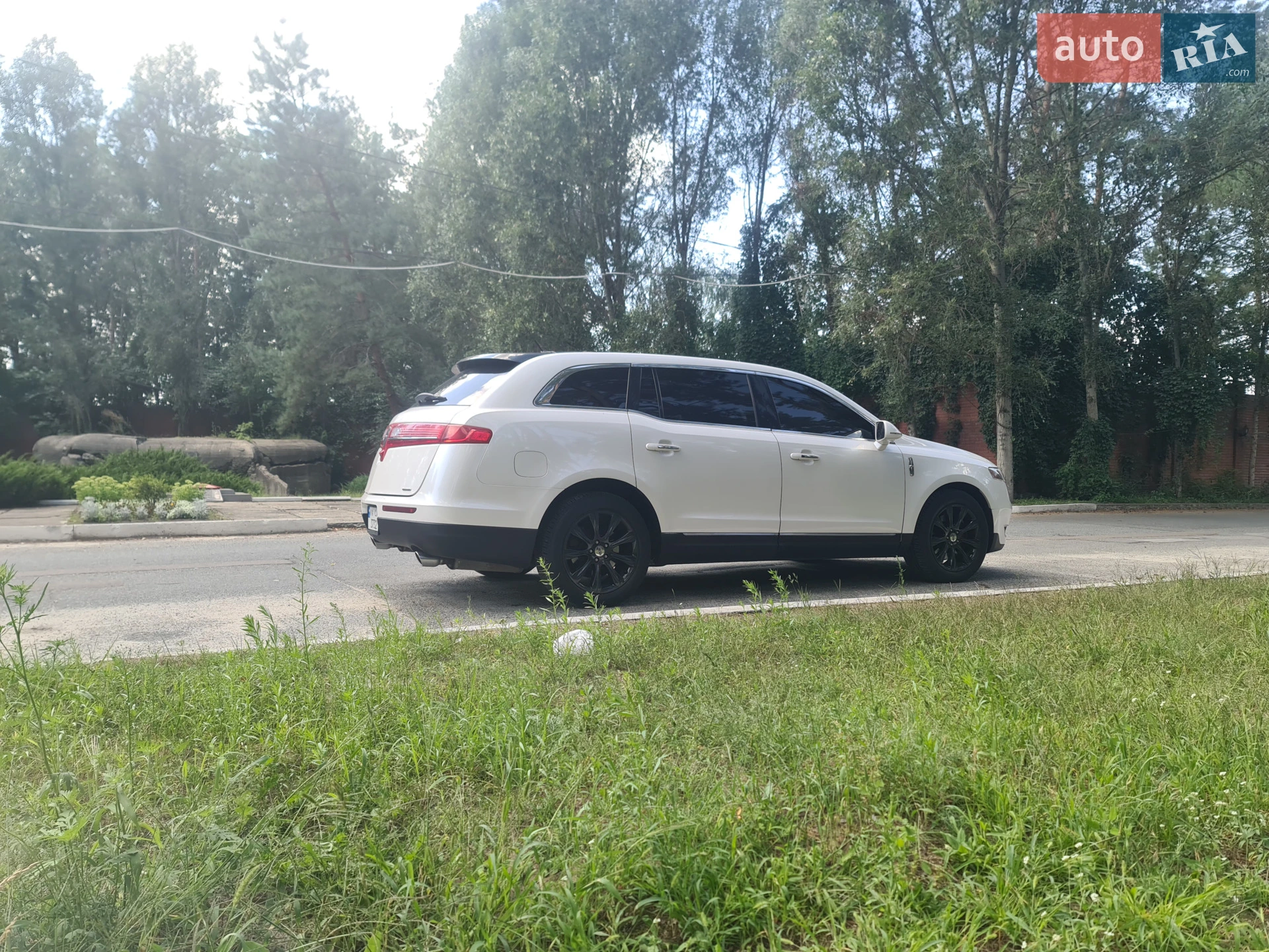 2012 Lincoln MKT - мініатюра 9