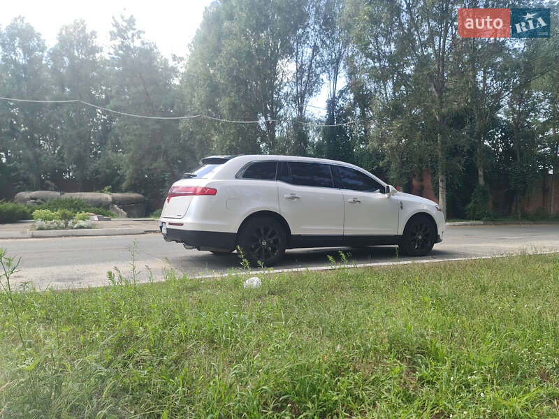 Внедорожник / Кроссовер Lincoln MKT 2012 в Киеве