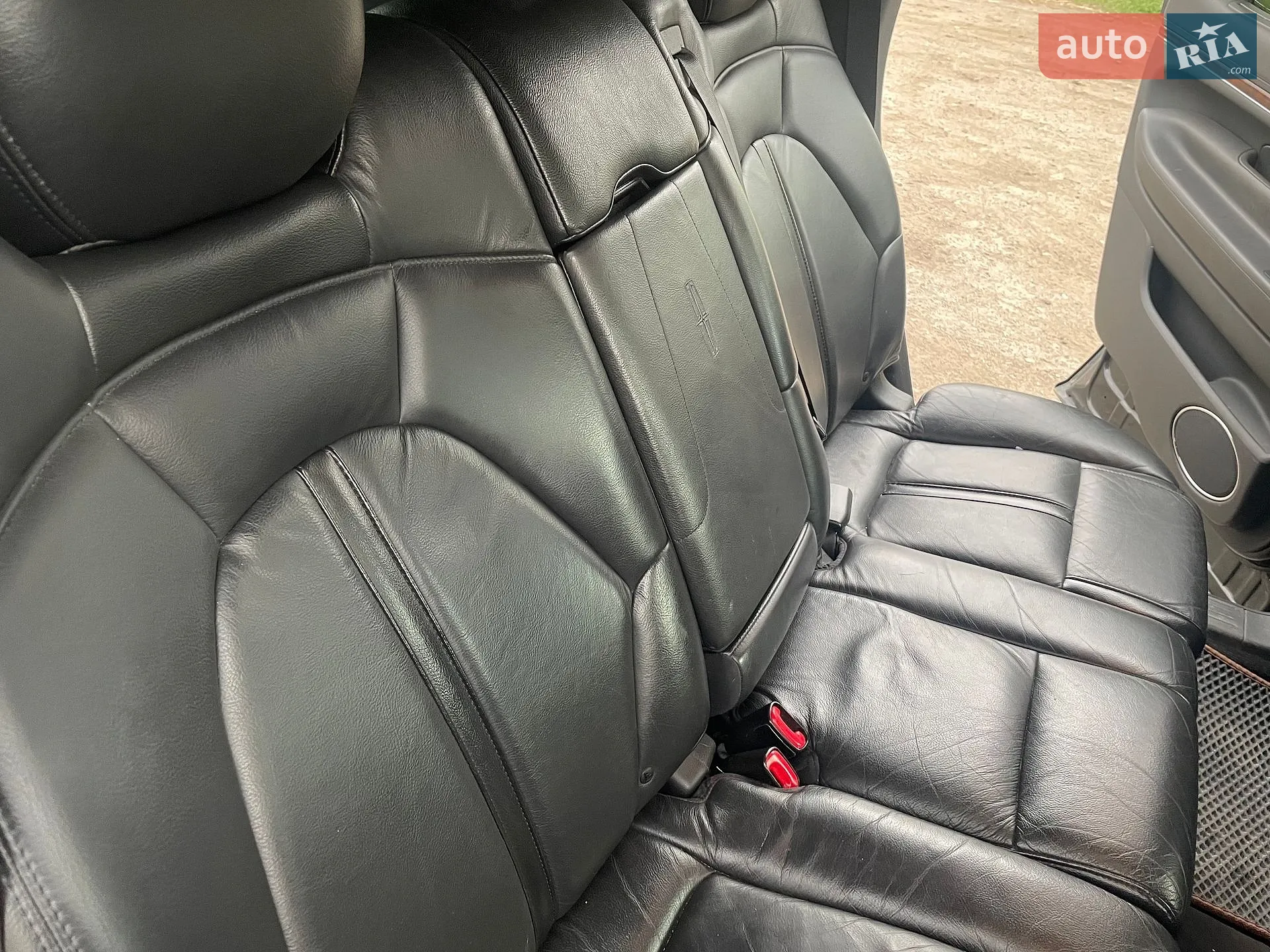2012 Lincoln MKT - мініатюра 10