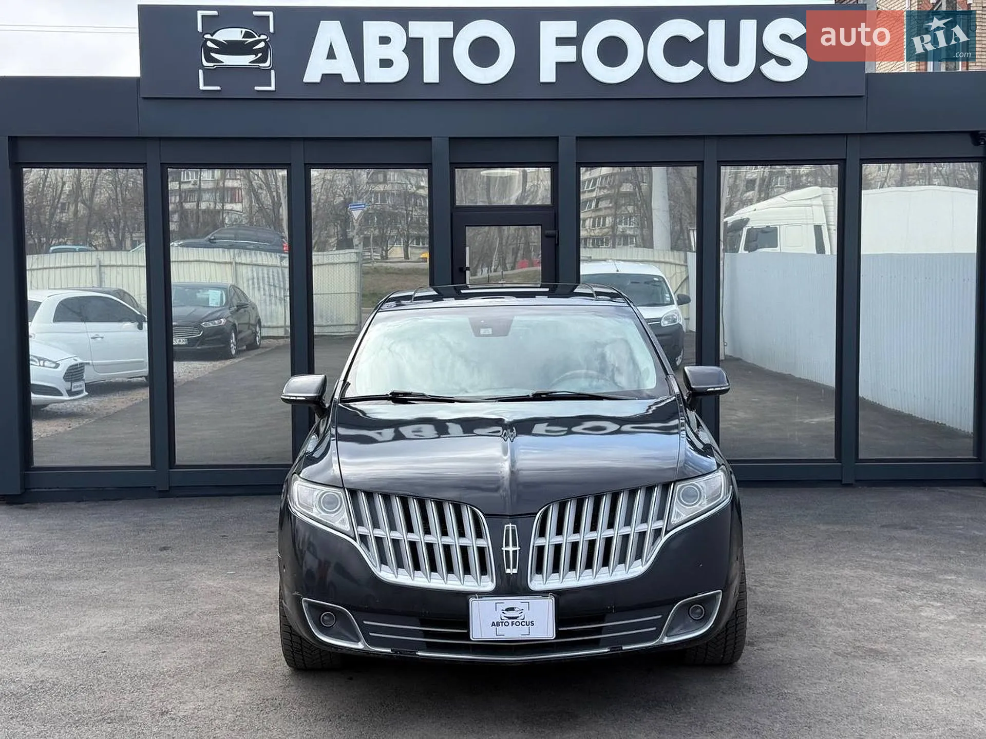 2012 Lincoln MKT - мініатюра 3