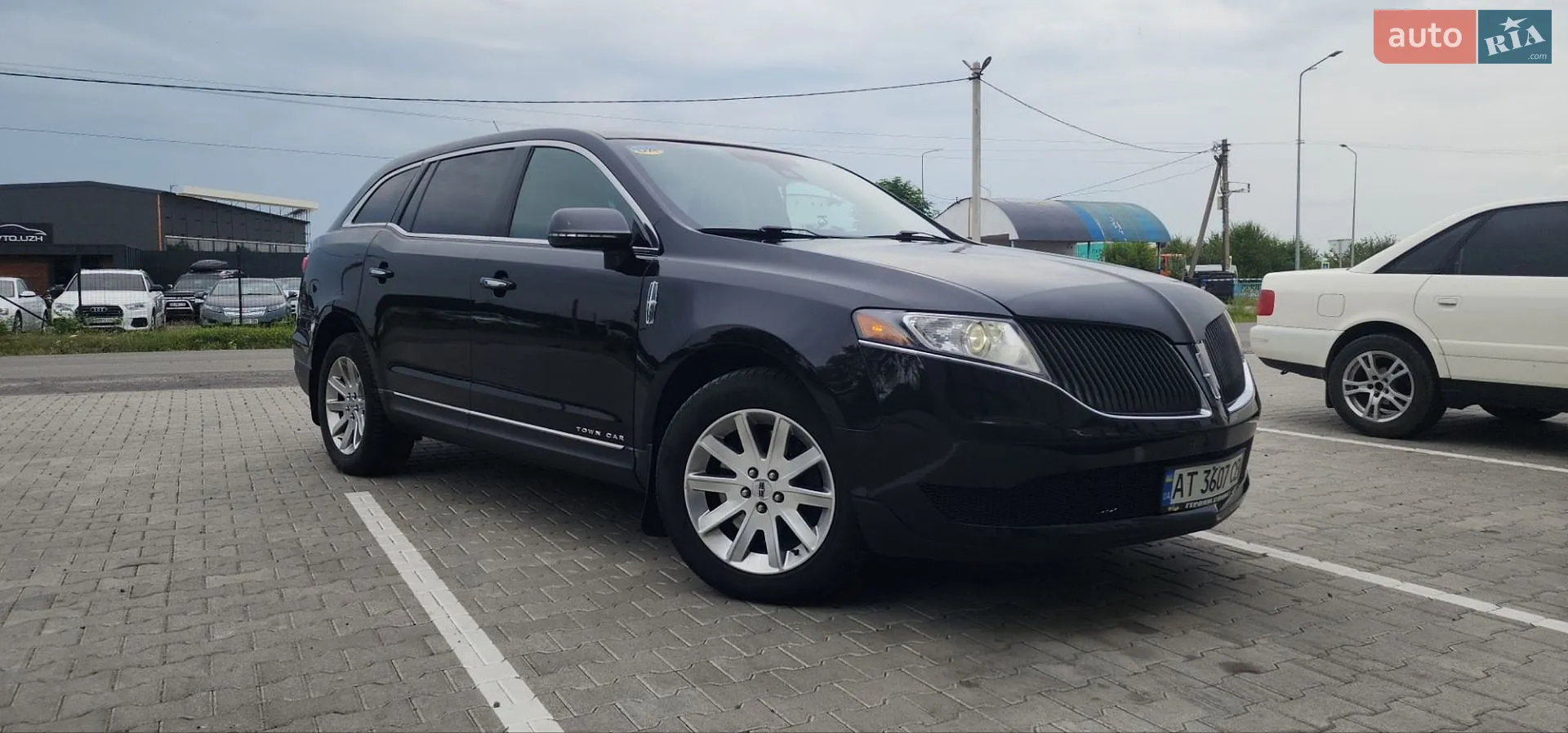 Lincoln MKT 2015