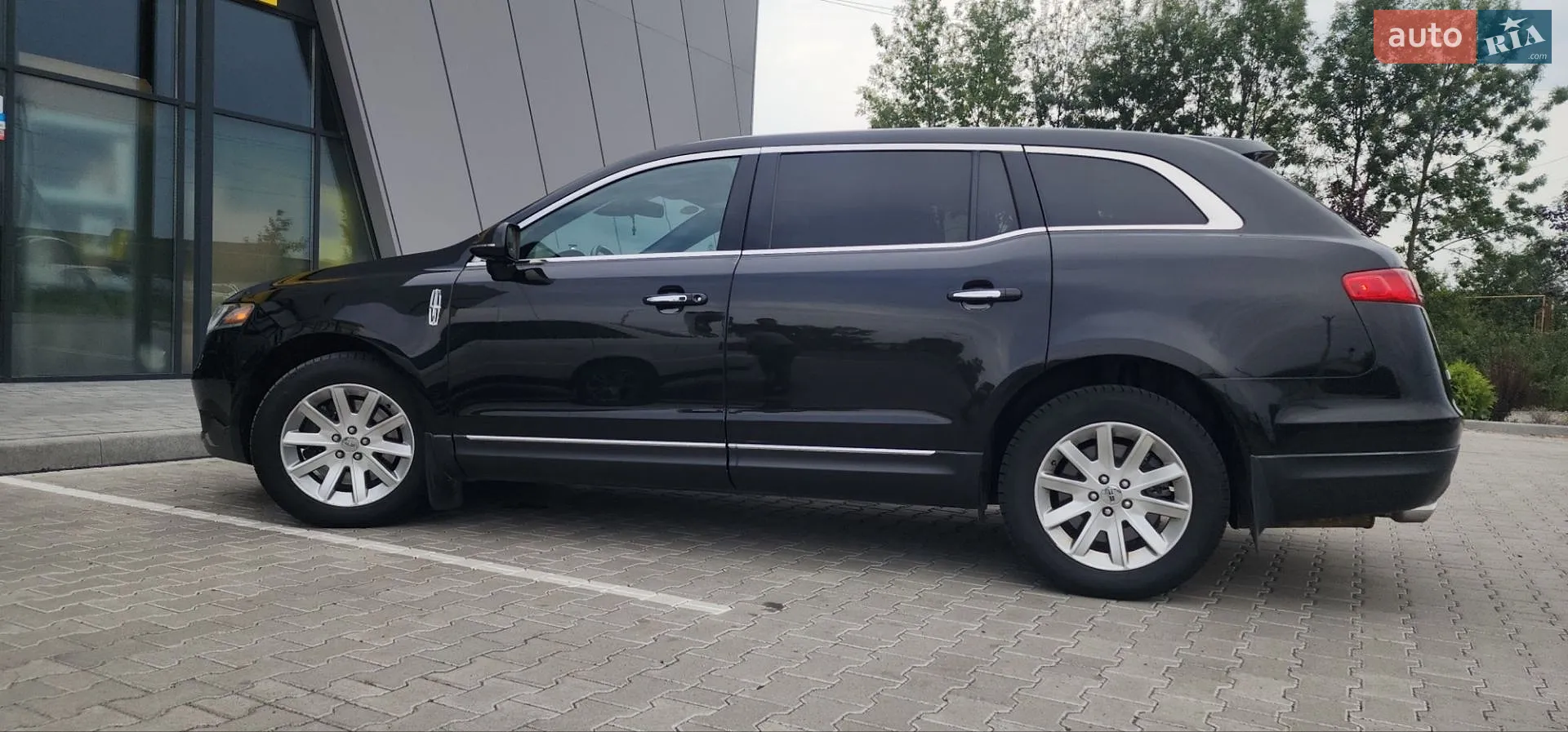 2015 Lincoln MKT - мініатюра 8