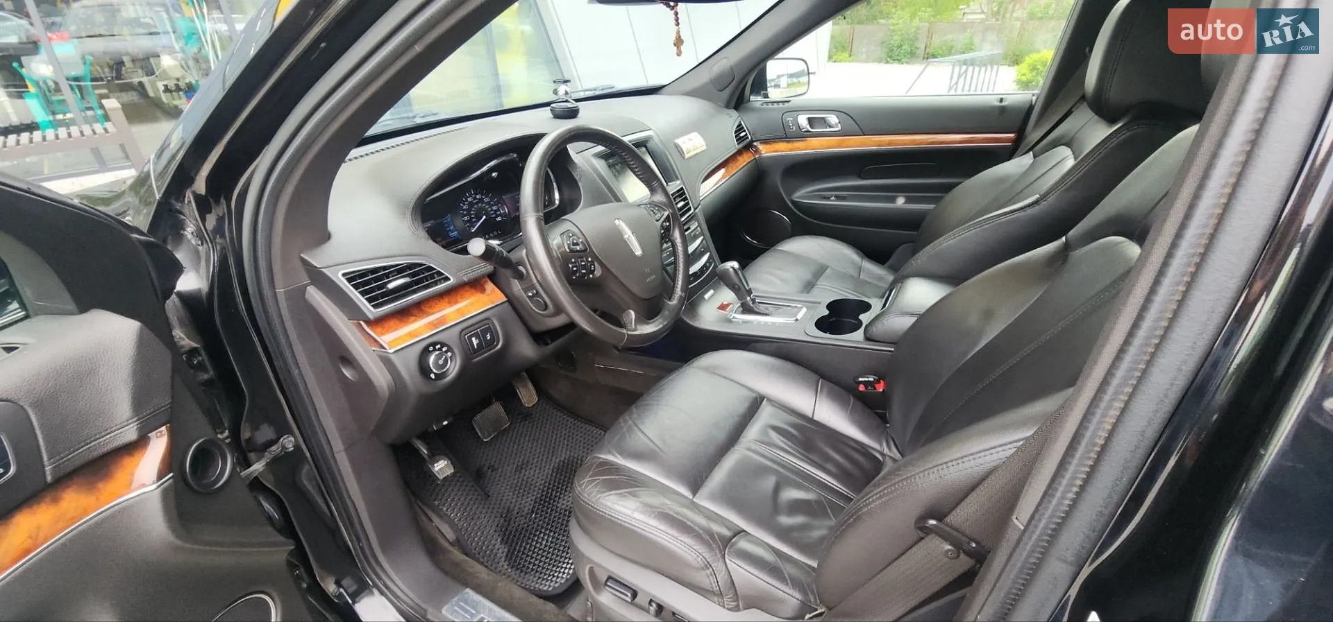 2015 Lincoln MKT - мініатюра 19